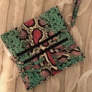 Wristlet NWT